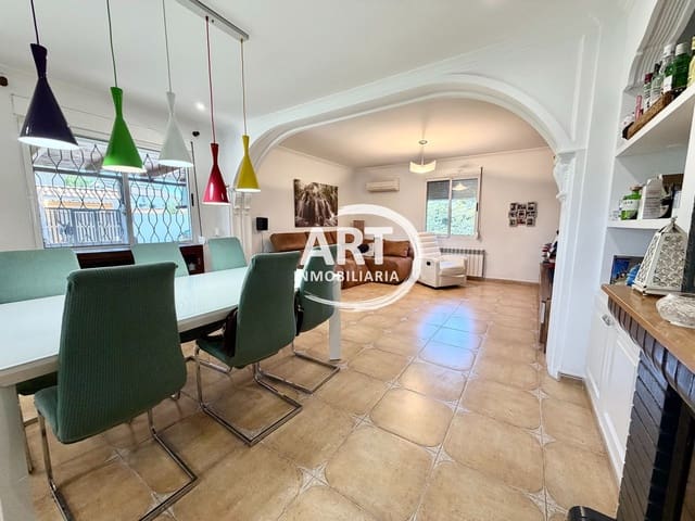 5 bedroom Villa for sale in Llíria with pool garage - € 425,000 (Ref: 9387386)