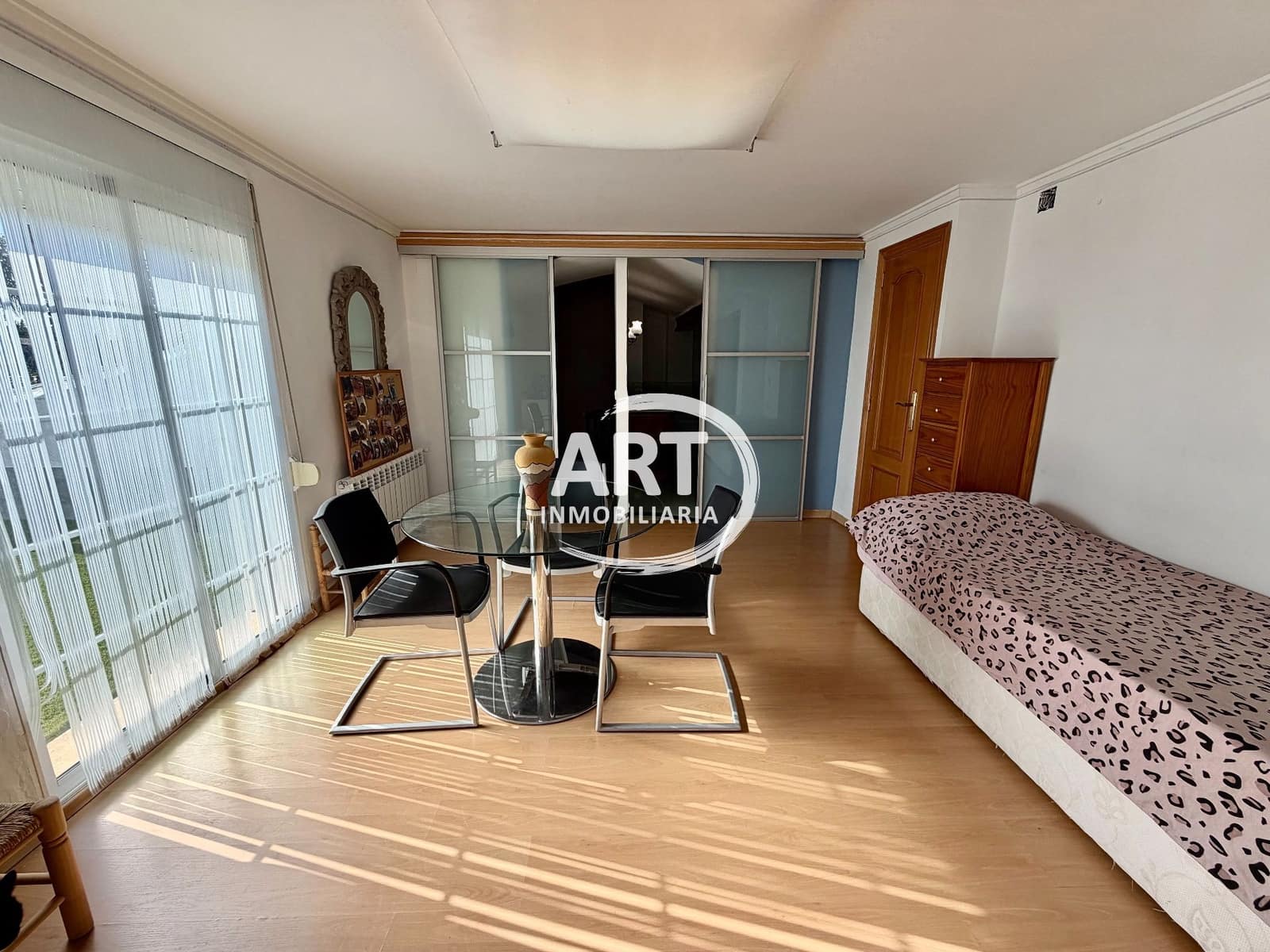 5 bedroom Villa for sale in Lliria with pool garage - € 425,000 (Ref: 9387386)