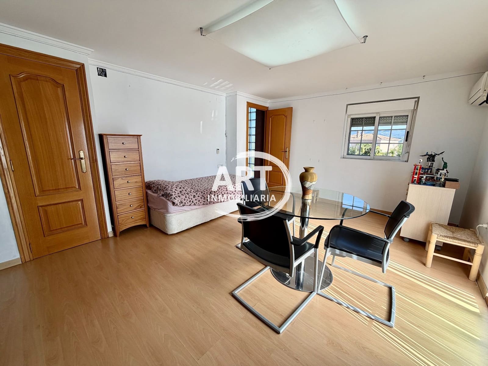 5 bedroom Villa for sale in Lliria with pool garage - € 425,000 (Ref: 9387386)