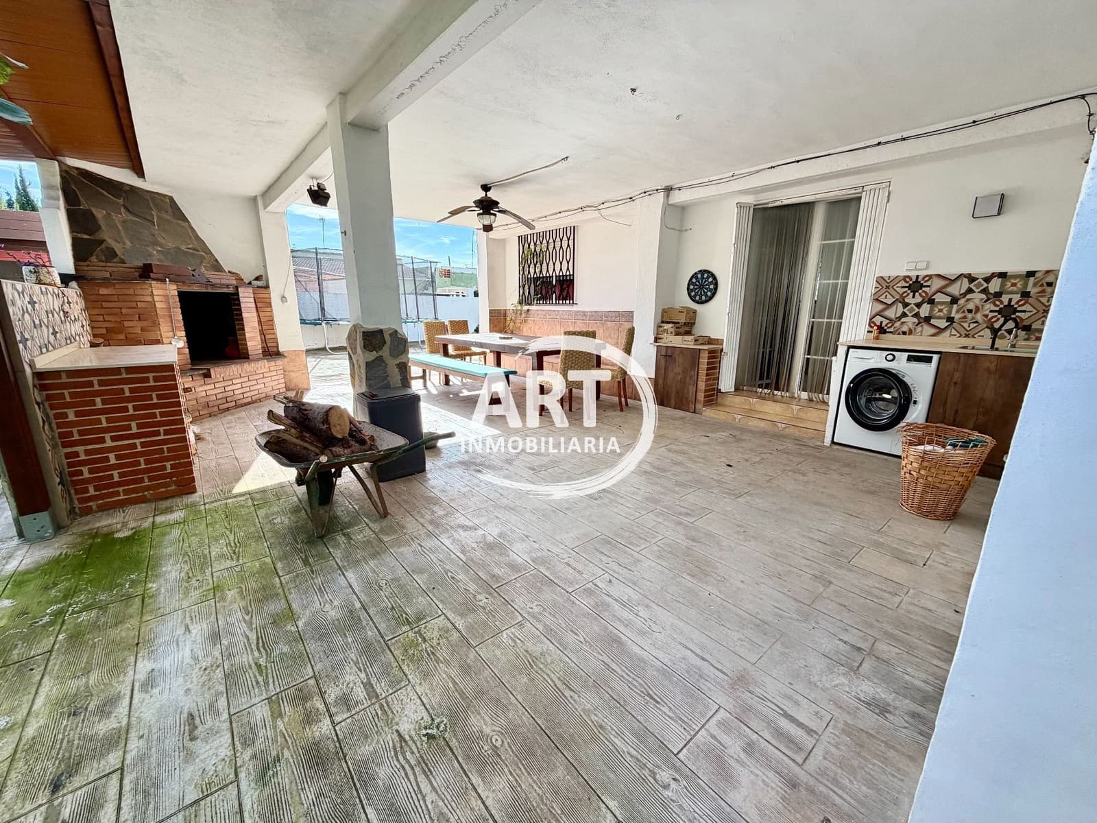 5 bedroom Villa for sale in Lliria with pool garage - € 425,000 (Ref: 9387386)