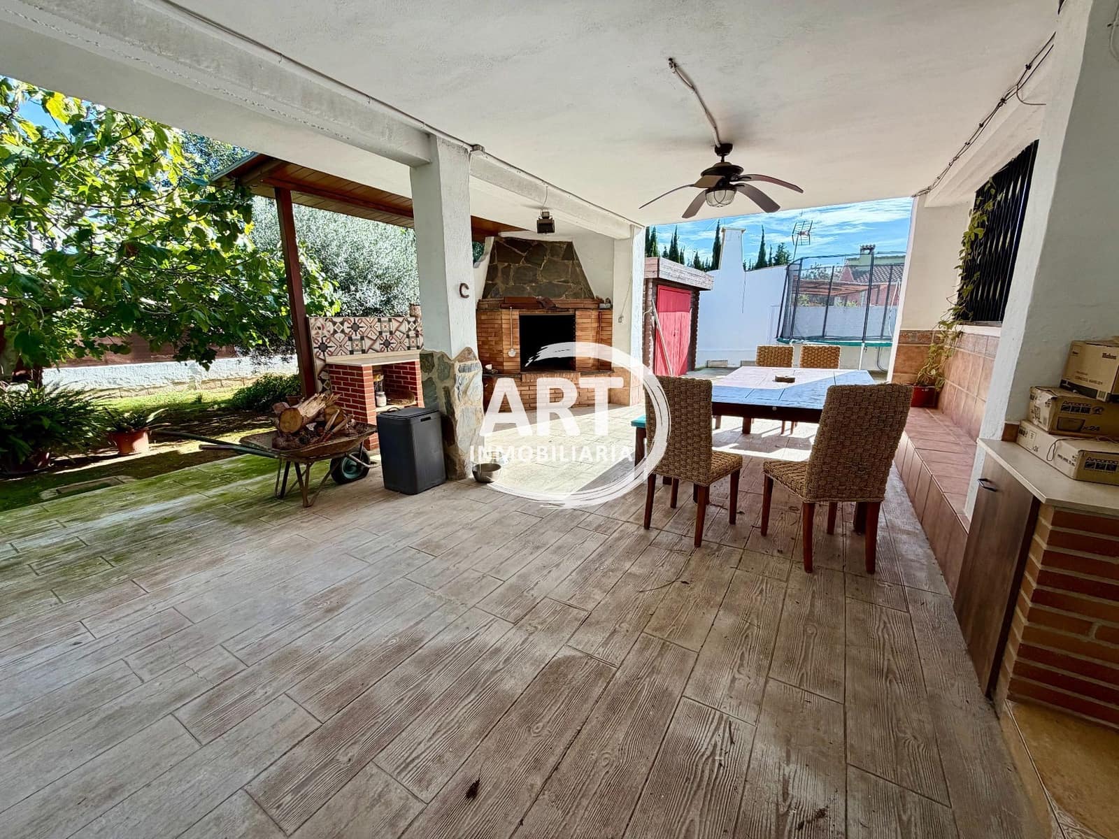 5 bedroom Villa for sale in Lliria with pool garage - € 425,000 (Ref: 9387386)