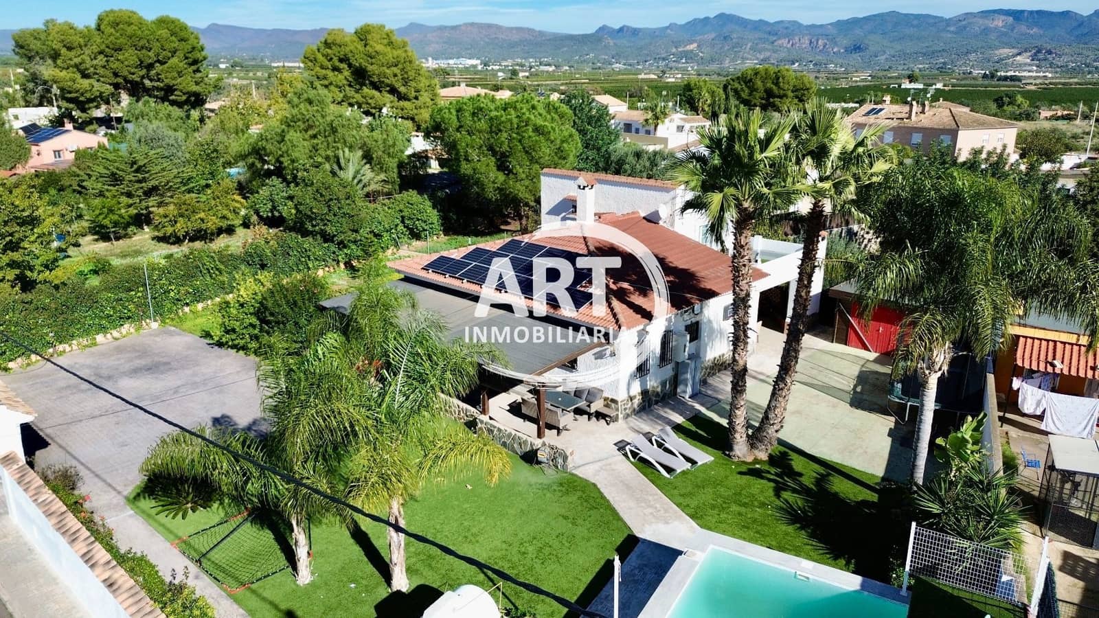 5 bedroom Villa for sale in Lliria with pool garage - € 425,000 (Ref: 9387386)