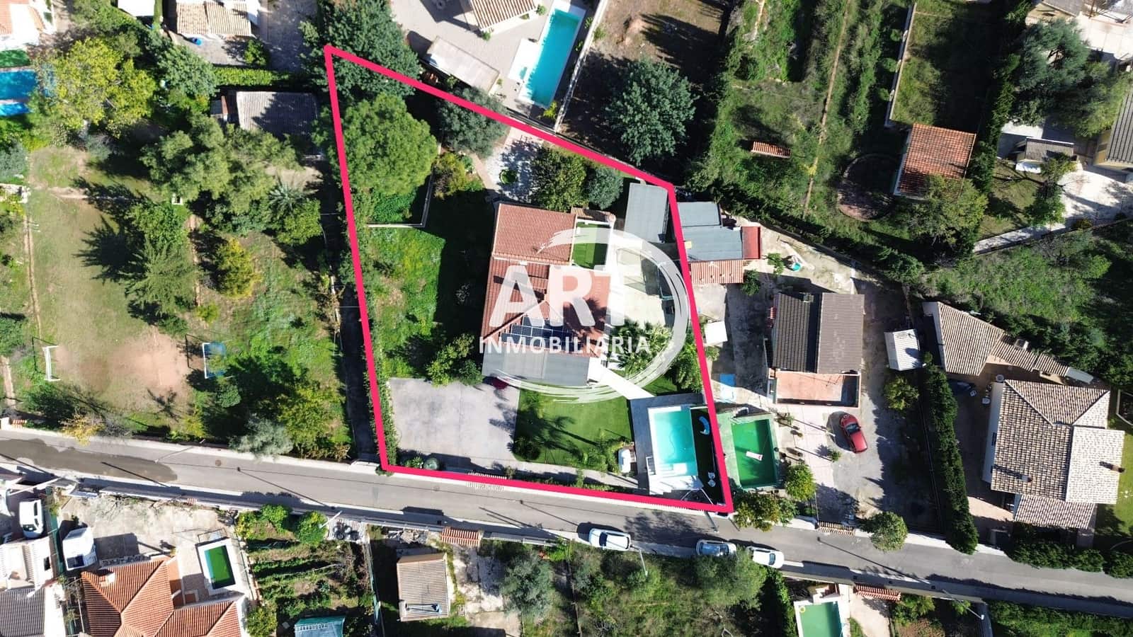 5 bedroom Villa for sale in Lliria with pool garage - € 425,000 (Ref: 9387386)