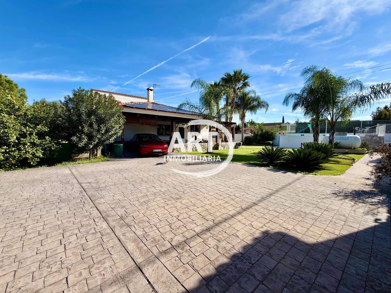 5 bedroom Villa for sale in Lliria with pool garage - € 425,000 (Ref: 9387386)