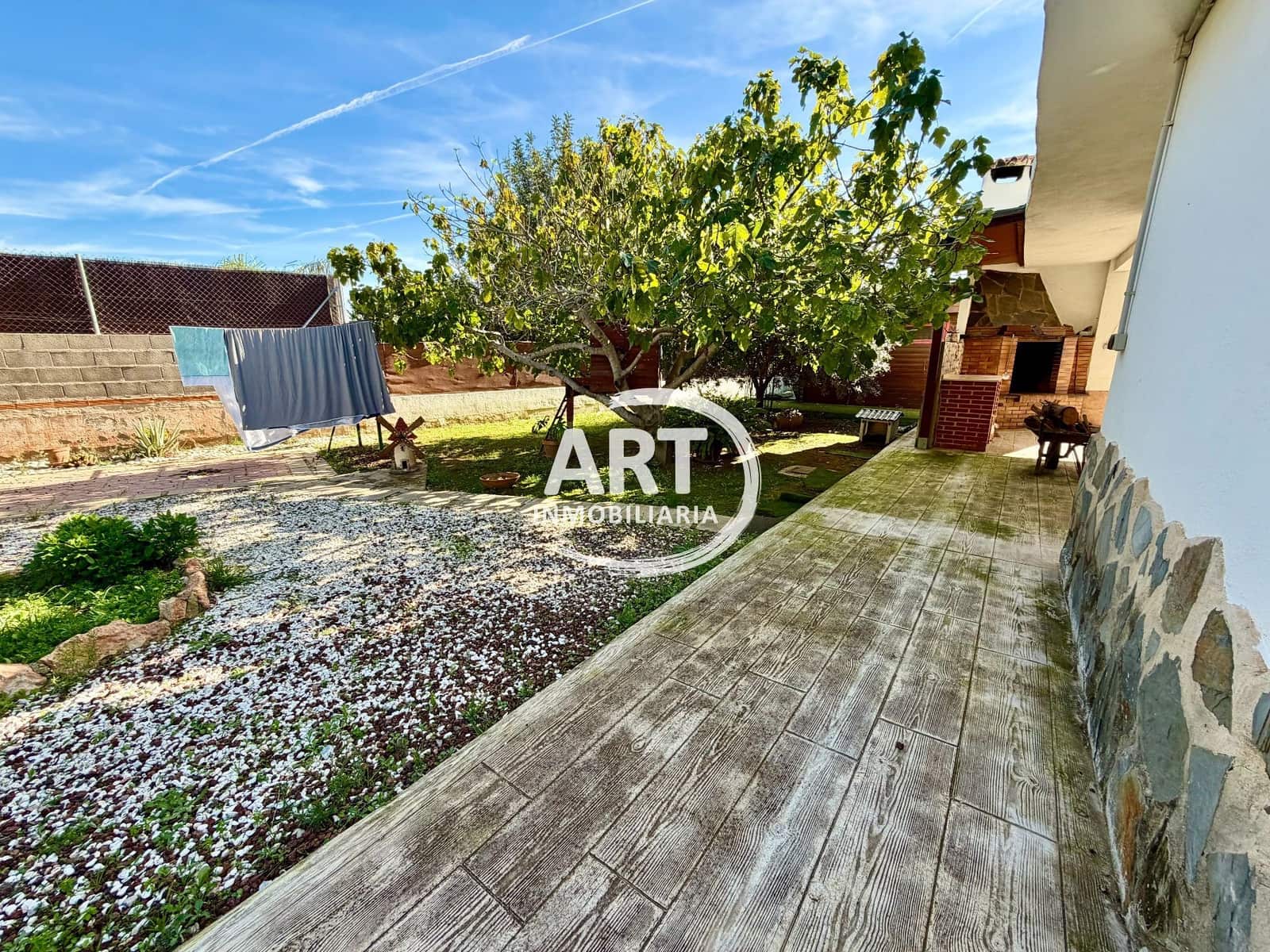 5 bedroom Villa for sale in Lliria with pool garage - € 425,000 (Ref: 9387386)