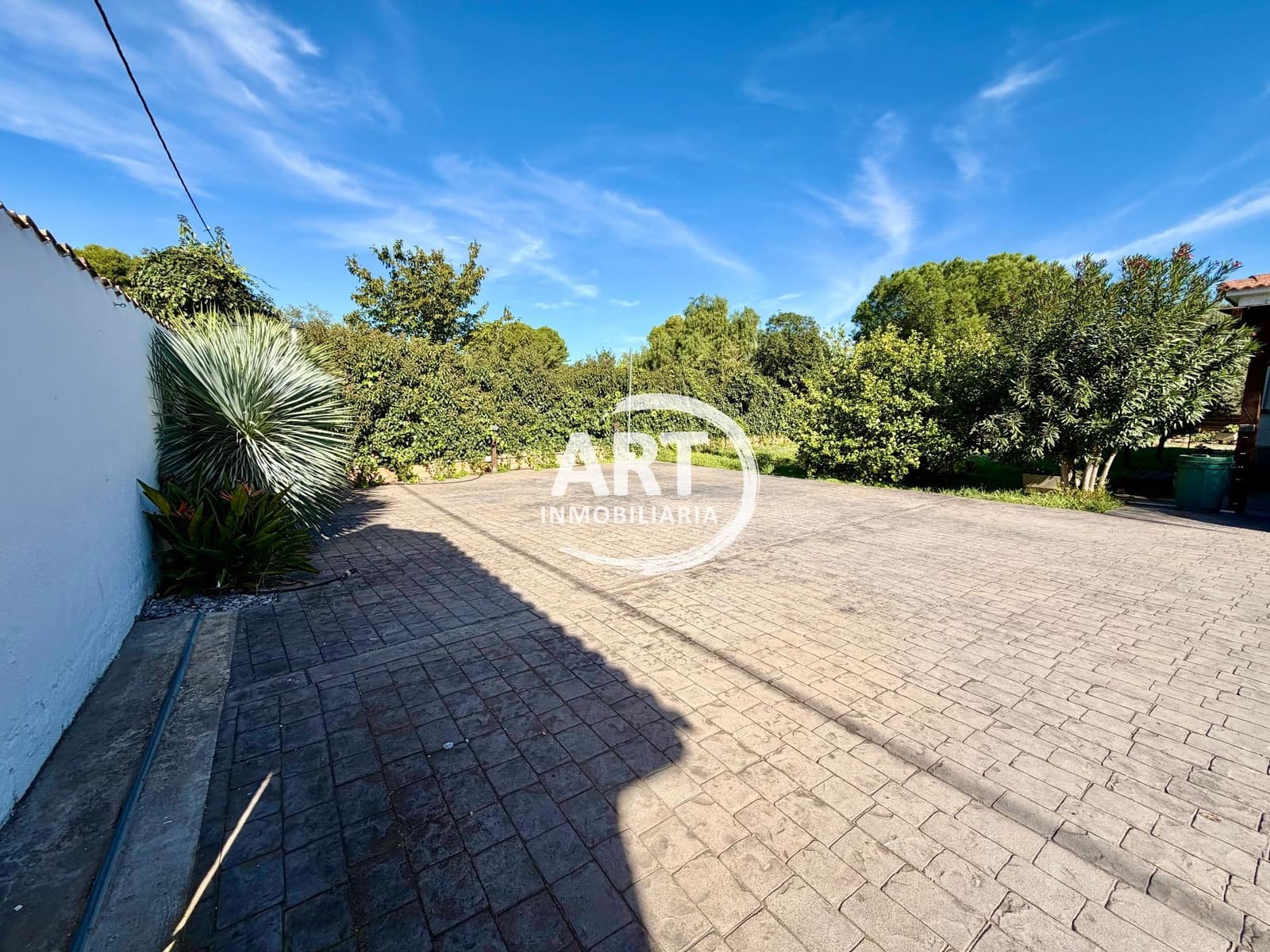 5 bedroom Villa for sale in Lliria with pool garage - € 425,000 (Ref: 9387386)