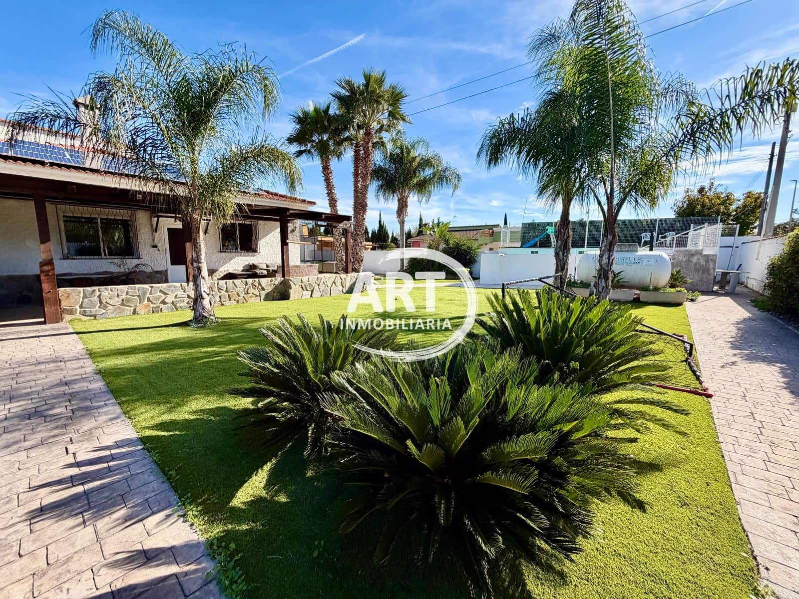 5 bedroom Villa for sale in Lliria with pool garage - € 425,000 (Ref: 9387386)