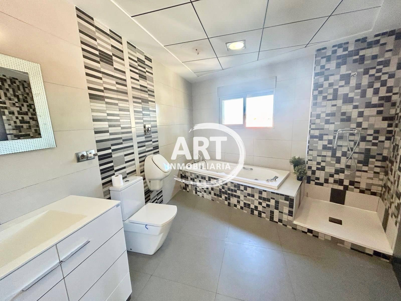 6 bedroom Villa for sale in Lliria with pool - € 600,000 (Ref: 9410580)