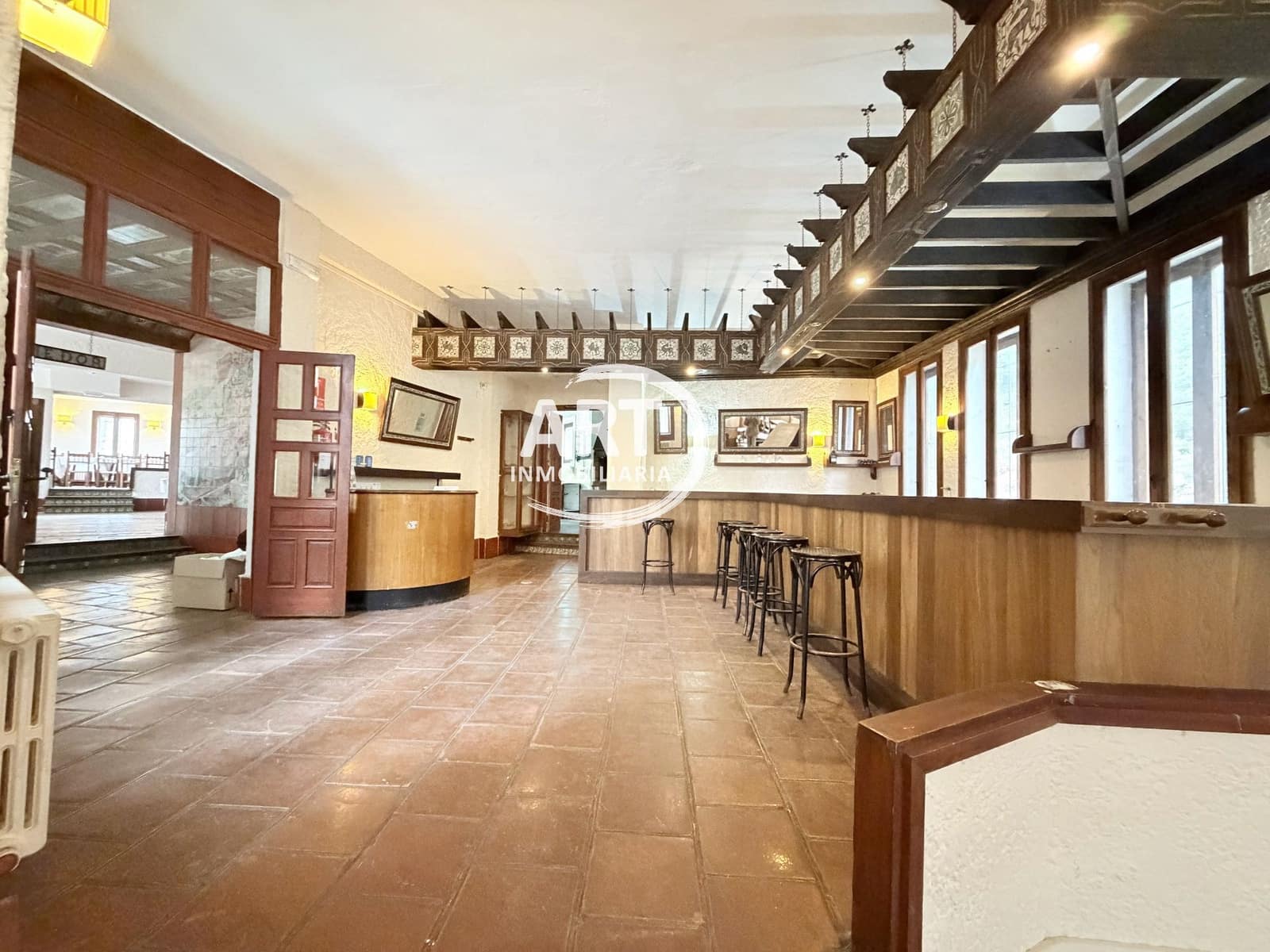 9 bedroom Hotel for sale in Alcala de la Selva with garage - € 650,000 (Ref: 9418979)