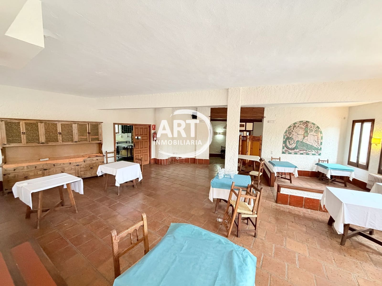 9 bedroom Hotel for sale in Alcala de la Selva with garage - € 650,000 (Ref: 9418979)