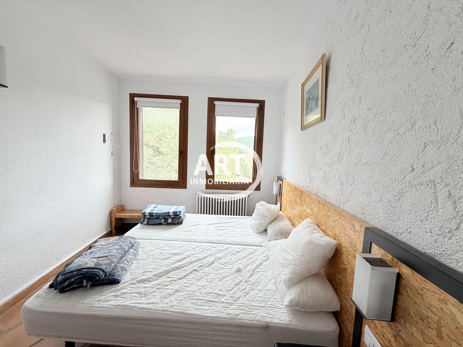 9 bedroom Hotel for sale in Alcala de la Selva with garage - € 650,000 (Ref: 9418979)