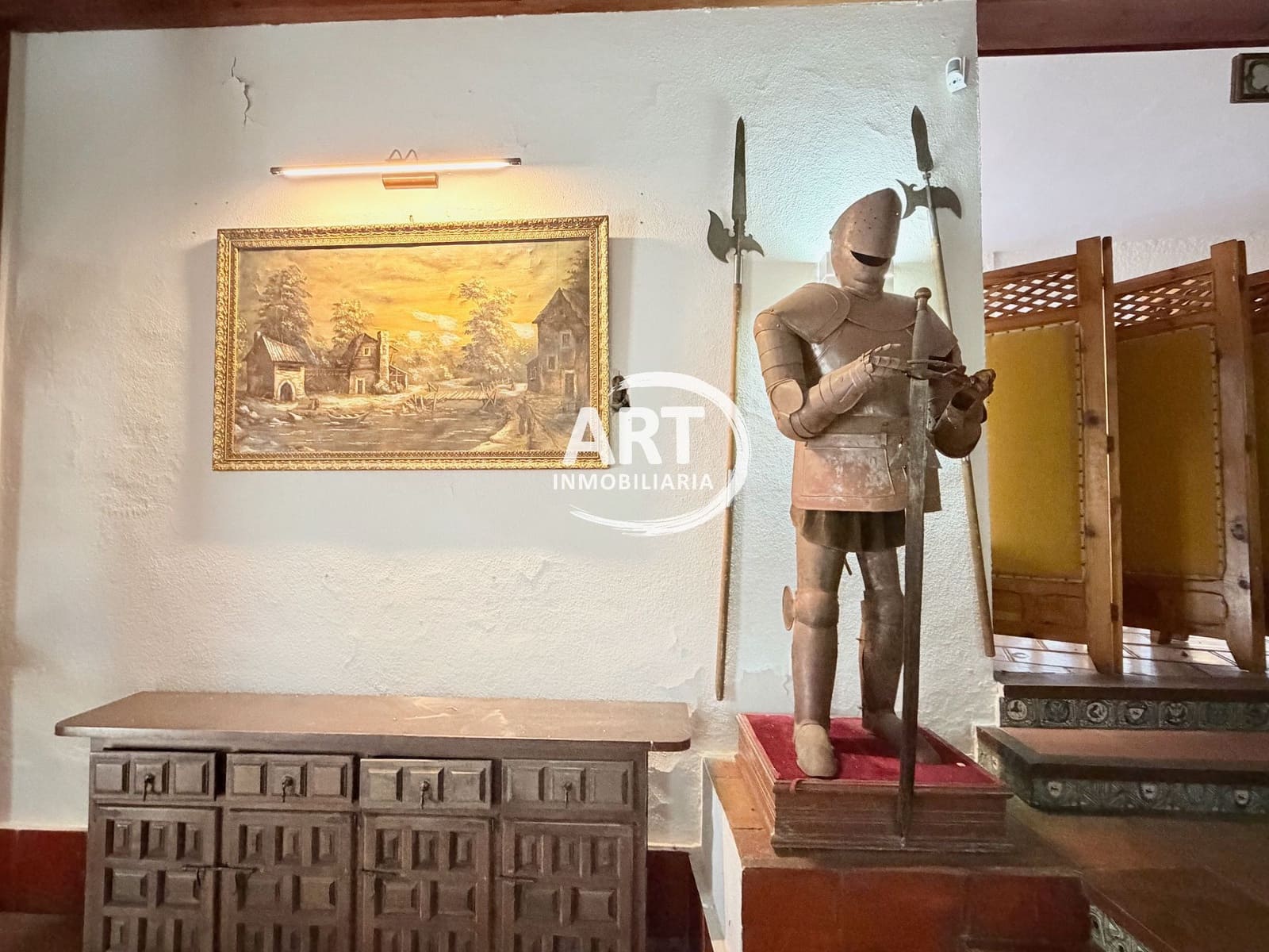 9 bedroom Hotel for sale in Alcala de la Selva with garage - € 650,000 (Ref: 9418979)