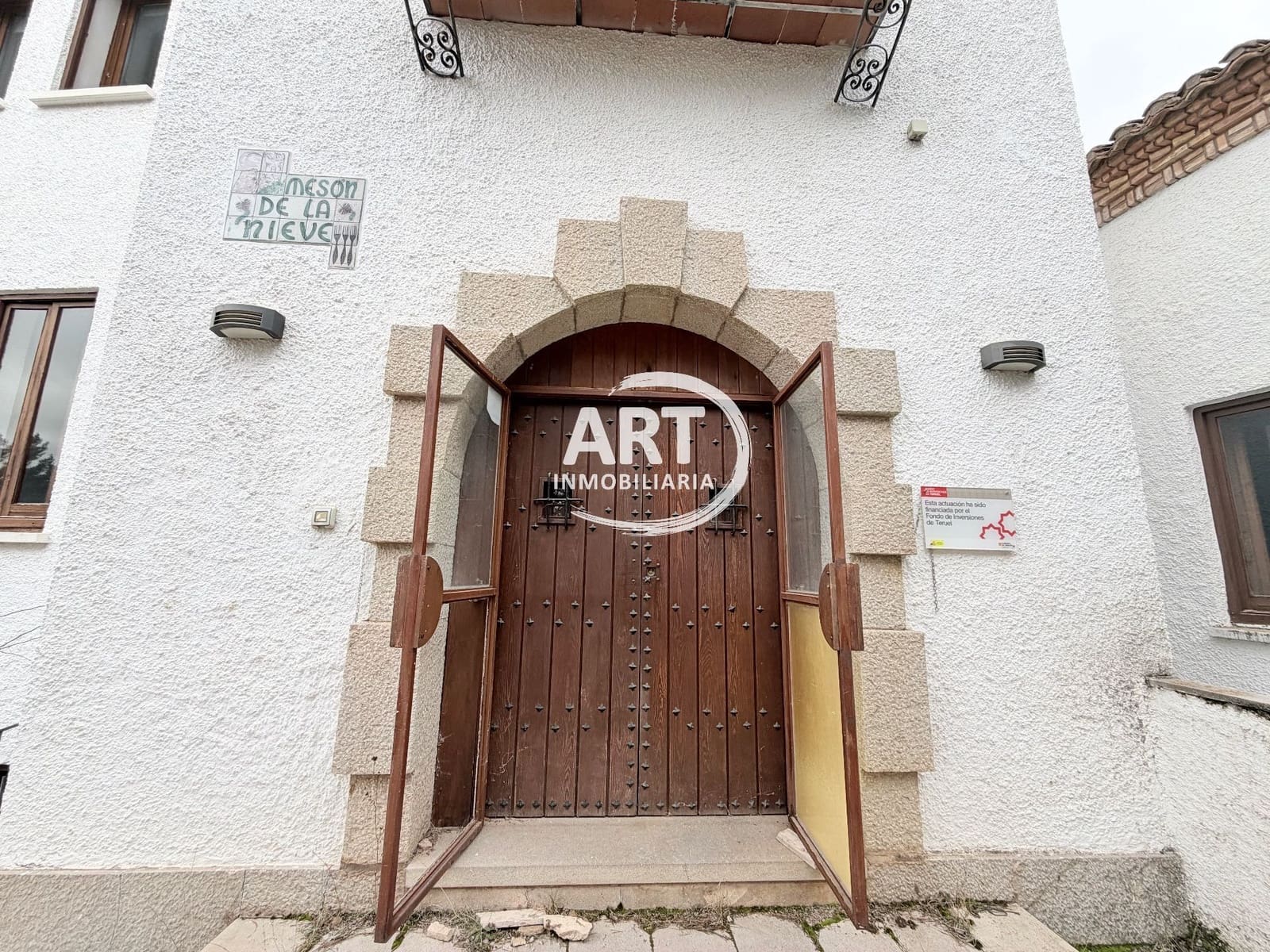 9 bedroom Hotel for sale in Alcala de la Selva with garage - € 650,000 (Ref: 9418979)