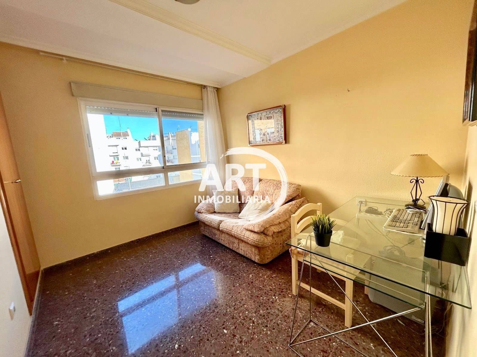 3 bedroom Flat for sale in Valencia city with garage - € 260,000 (Ref: 9421863)