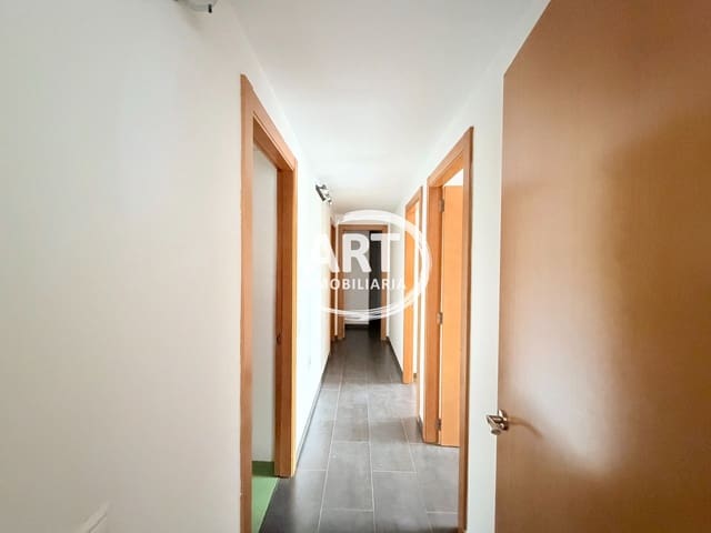 4 Zimmer Wohnung zu verkaufen in L'Eliana mit Garage - 395.000 € (Ref: 9448598)