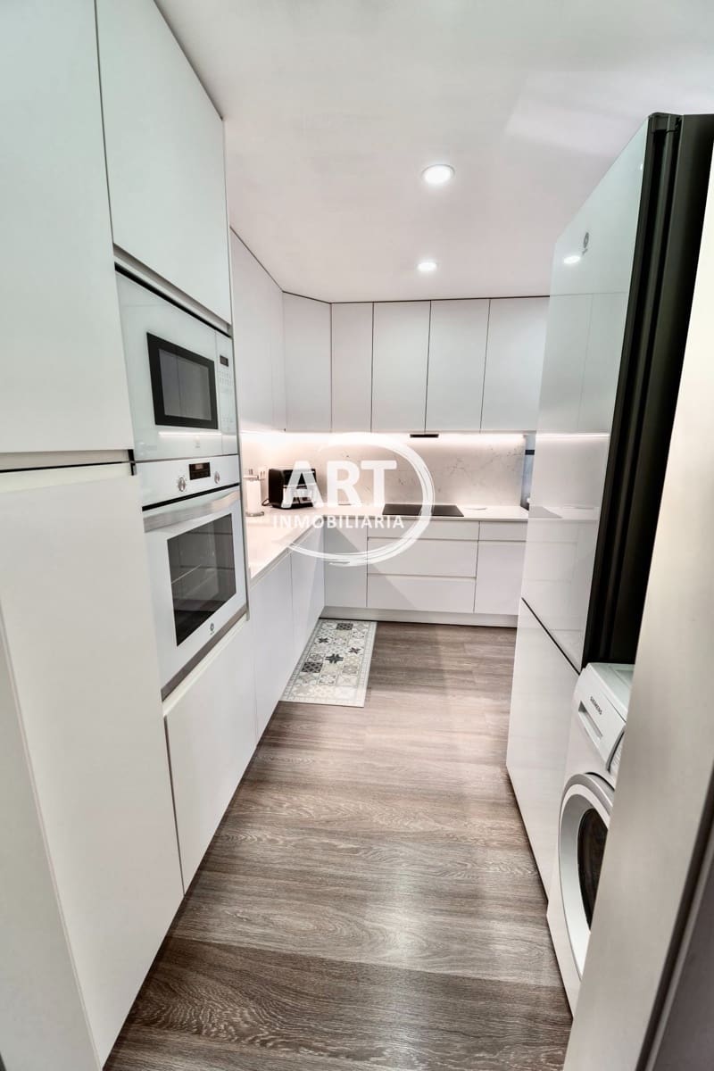 4 sypialnia Willa na sprzedaż w La Pobla de Vallbona z basenem garażem - 399 500 € (Ref: 9451510)