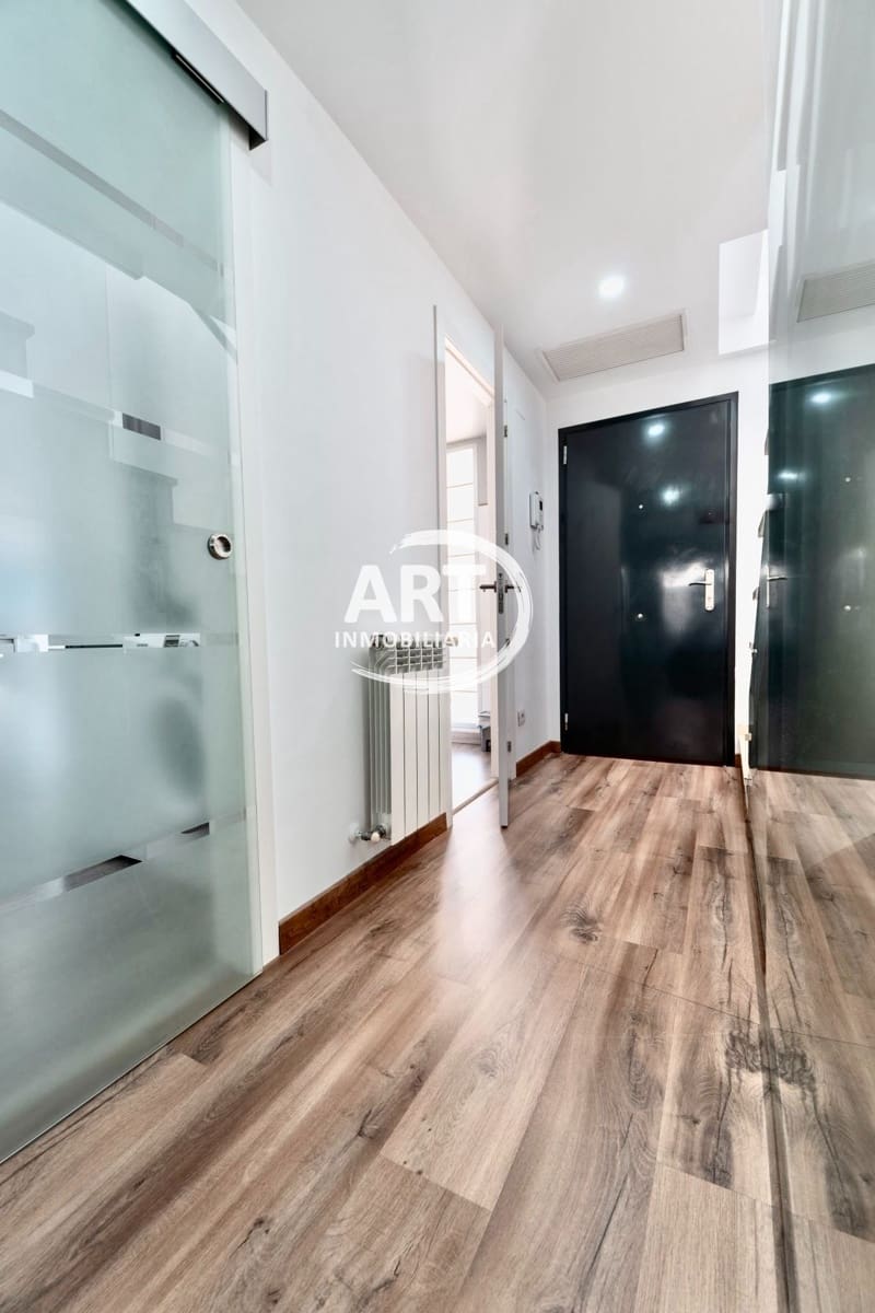 4 sypialnia Willa na sprzedaż w La Pobla de Vallbona z basenem garażem - 399 500 € (Ref: 9451510)