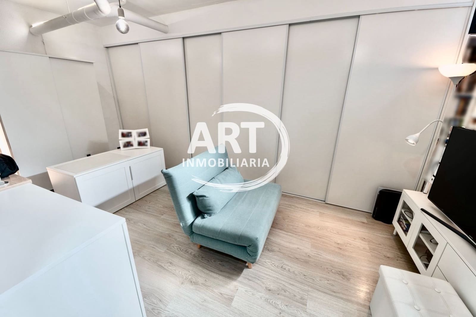 4 sypialnia Willa na sprzedaż w La Pobla de Vallbona z basenem garażem - 399 500 € (Ref: 9451510)