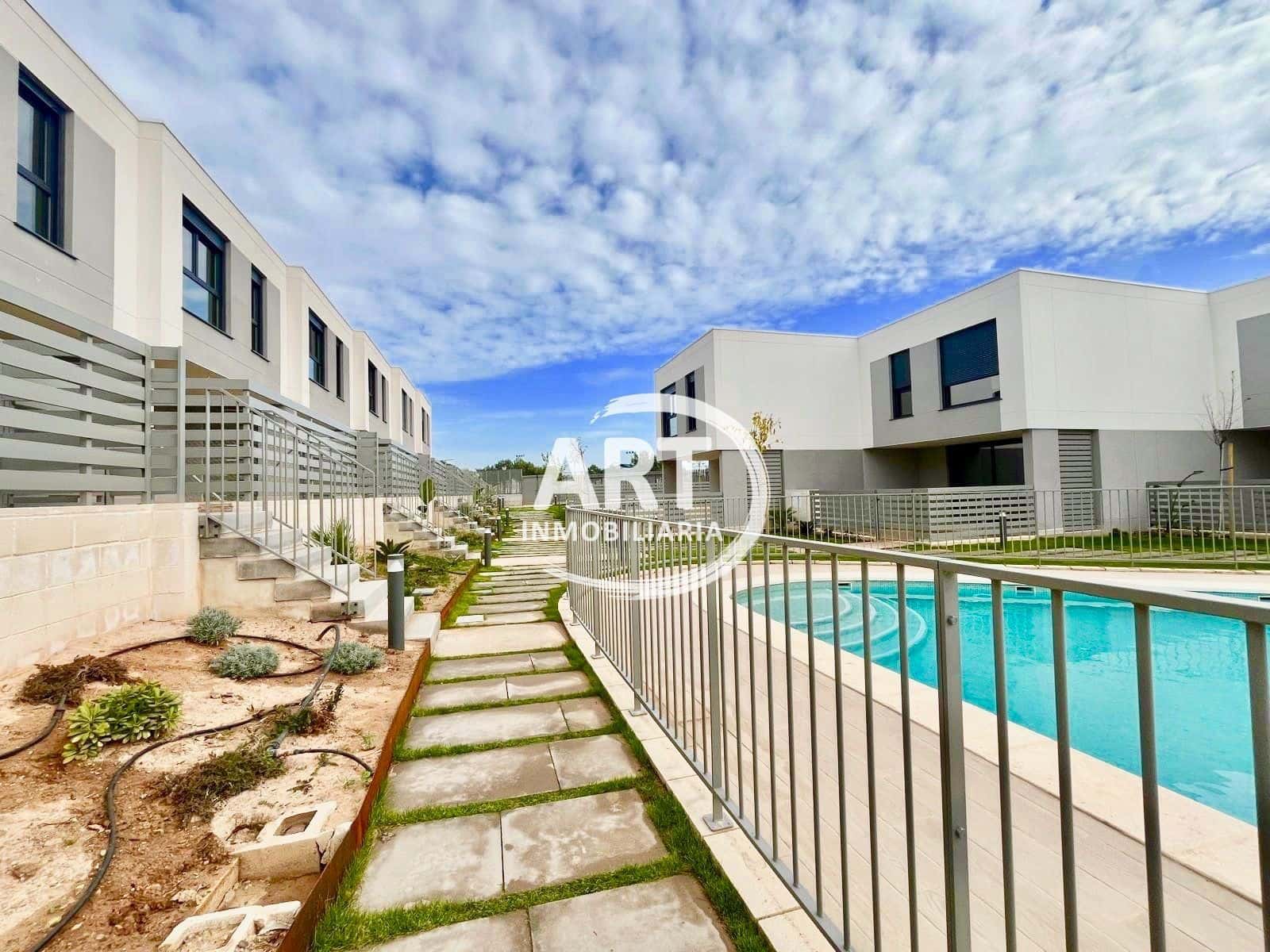 4 camera da letto Villetta Bifamiliare da affittare in San Antonio de Benageber con piscina garage - 2.650 € (Rif: 9451511)