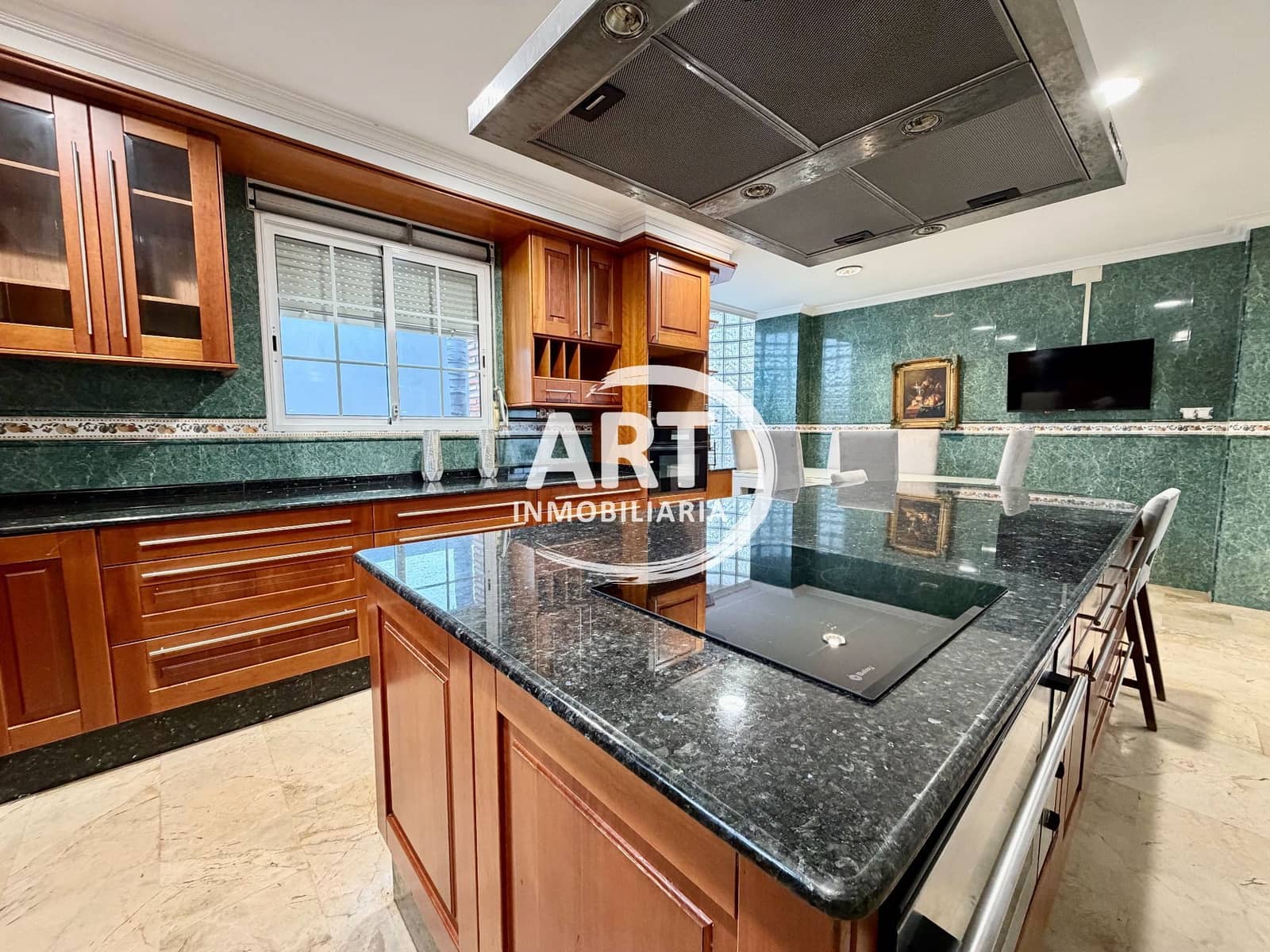 Chalet de 5 habitaciones en Bétera en alquiler con piscina garaje - 3.000 € (Ref: 9461114)