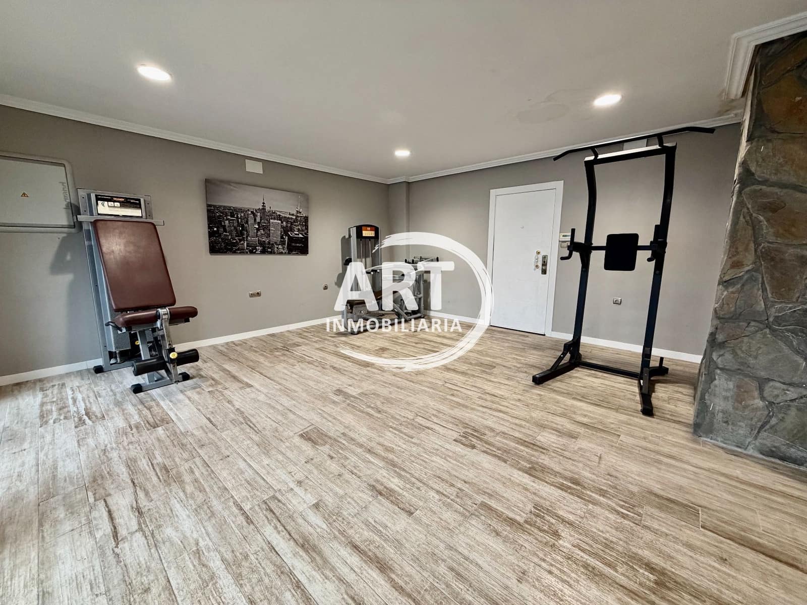 Chalet de 5 habitaciones en Bétera en alquiler con piscina garaje - 3.000 € (Ref: 9461114)