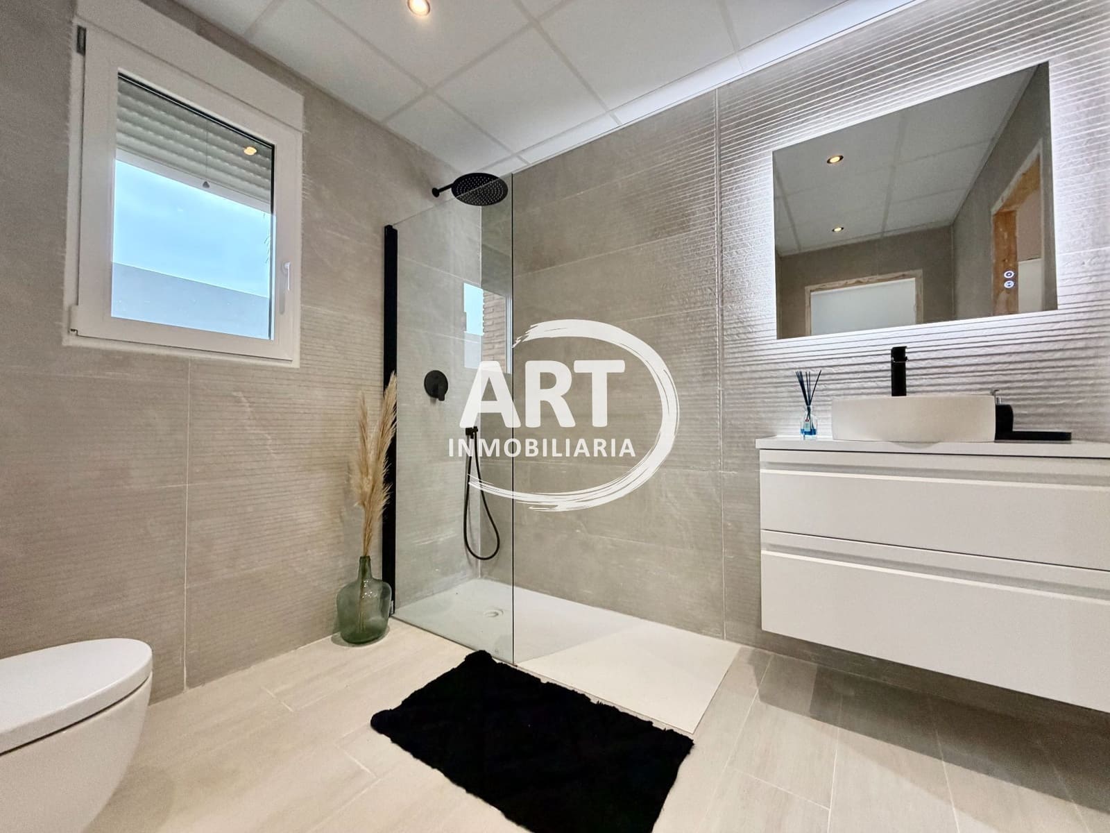 Chalet de 5 habitaciones en Bétera en alquiler con piscina garaje - 3.000 € (Ref: 9461114)