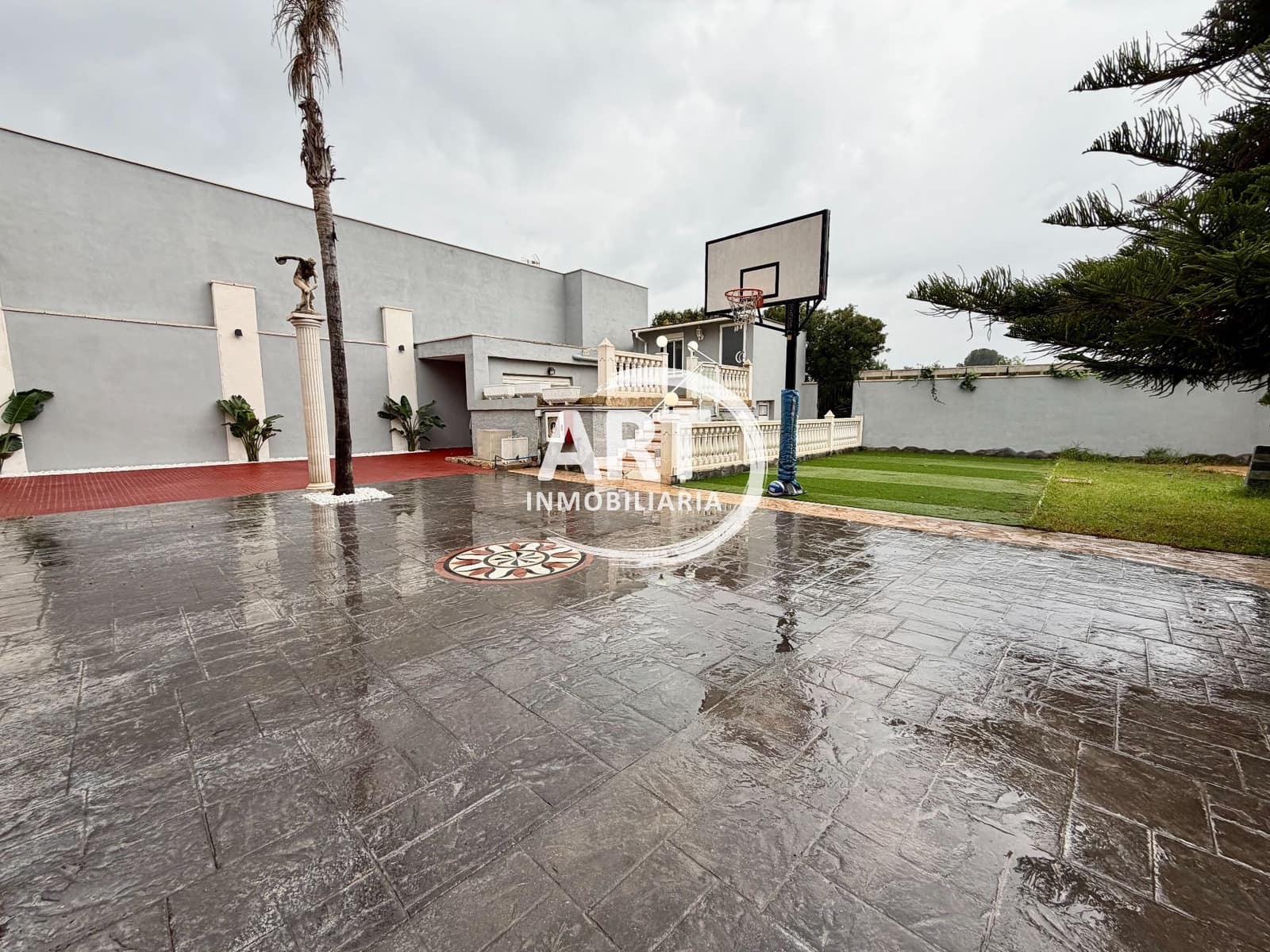 Chalet de 5 habitaciones en Bétera en alquiler con piscina garaje - 3.000 € (Ref: 9461114)