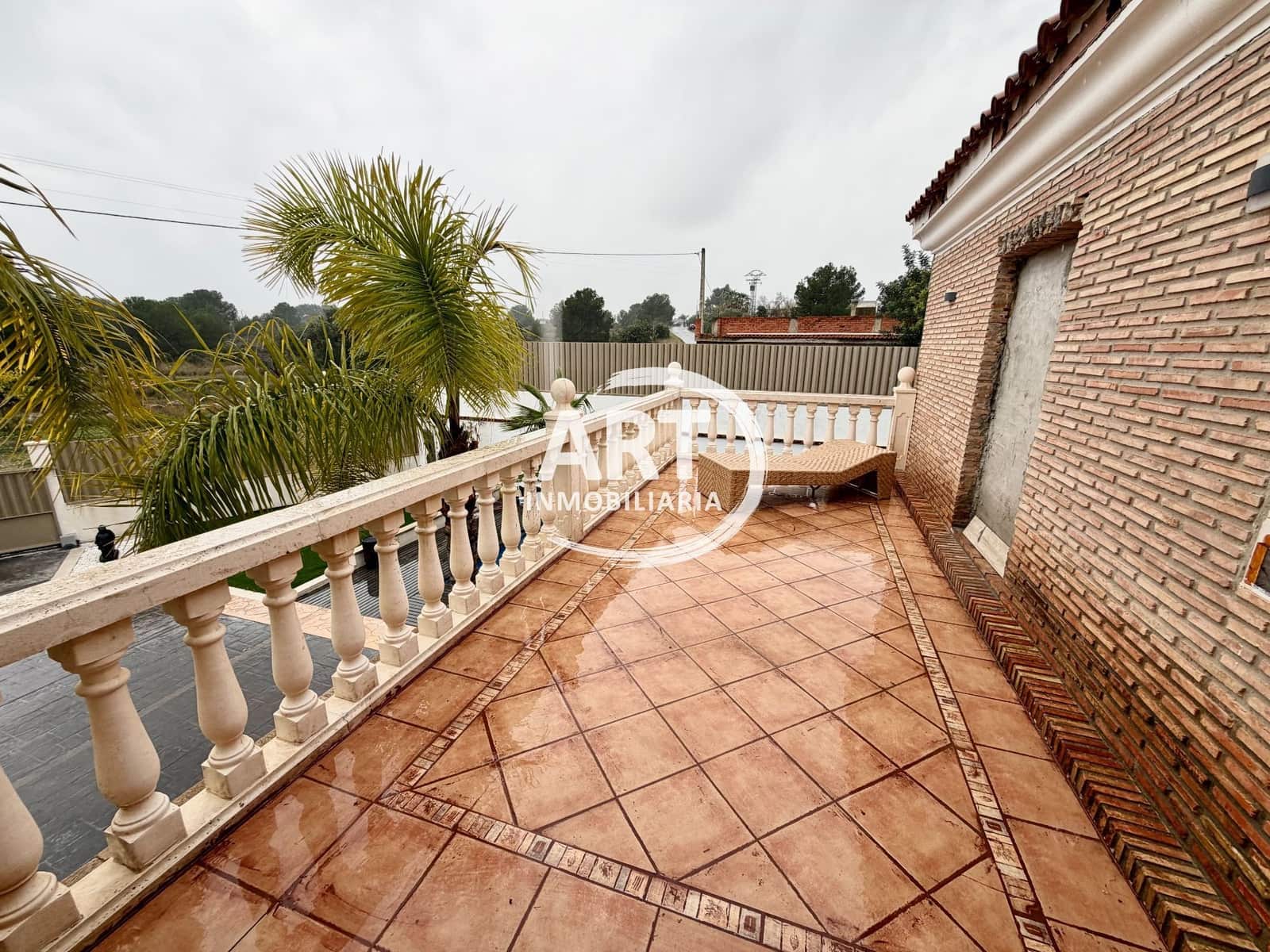 Chalet de 5 habitaciones en Bétera en alquiler con piscina garaje - 3.000 € (Ref: 9461114)