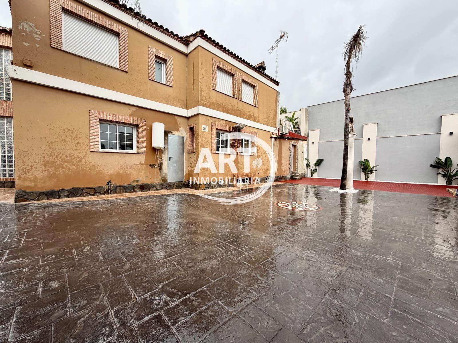 Chalet de 5 habitaciones en Bétera en alquiler con piscina garaje - 3.000 € (Ref: 9461114)