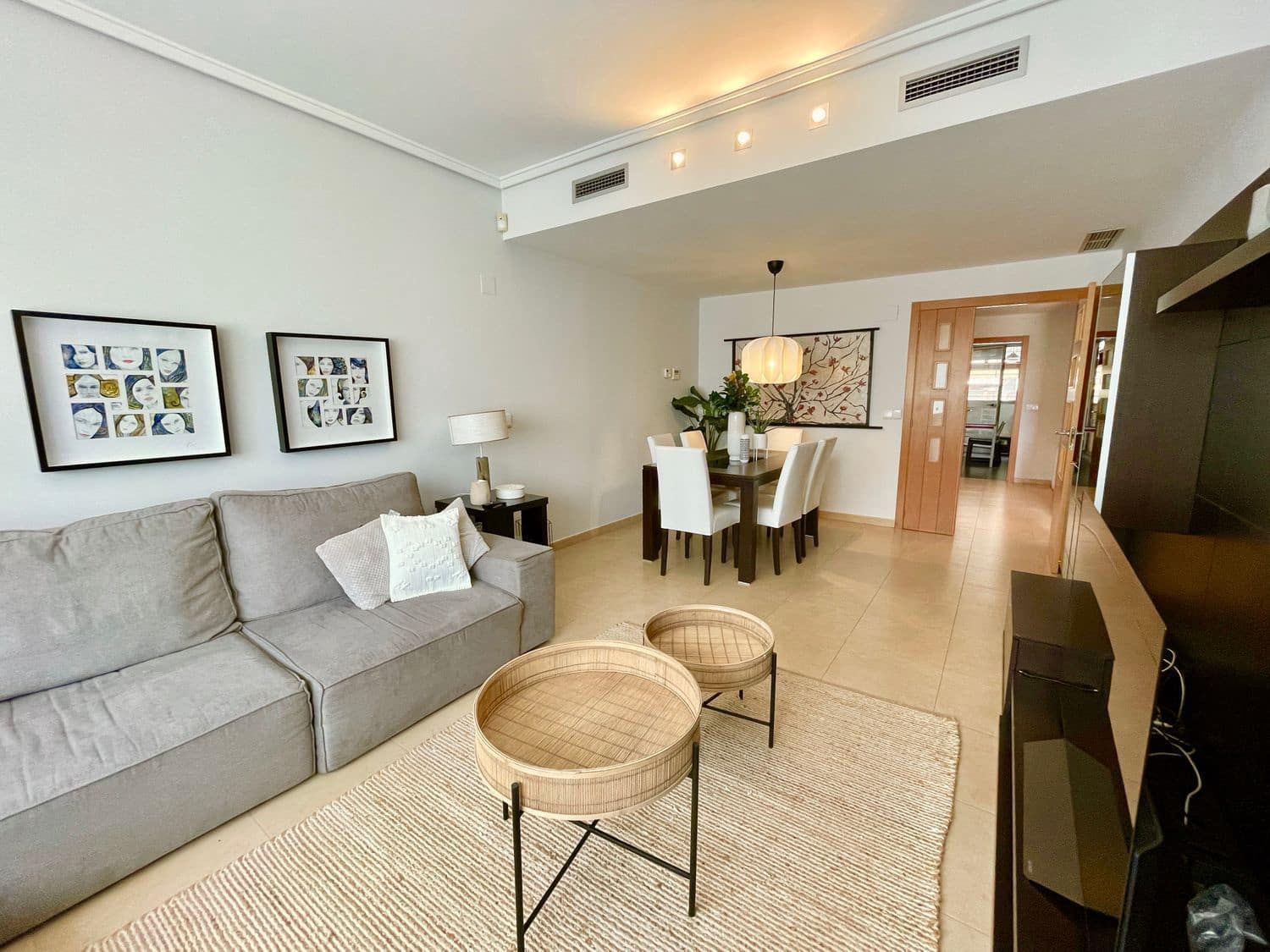 4 soverom Kjedet enebolig til leie i San Antonio de Benageber med svømmebasseng garasje - € 2 200 (Ref: 9473823)