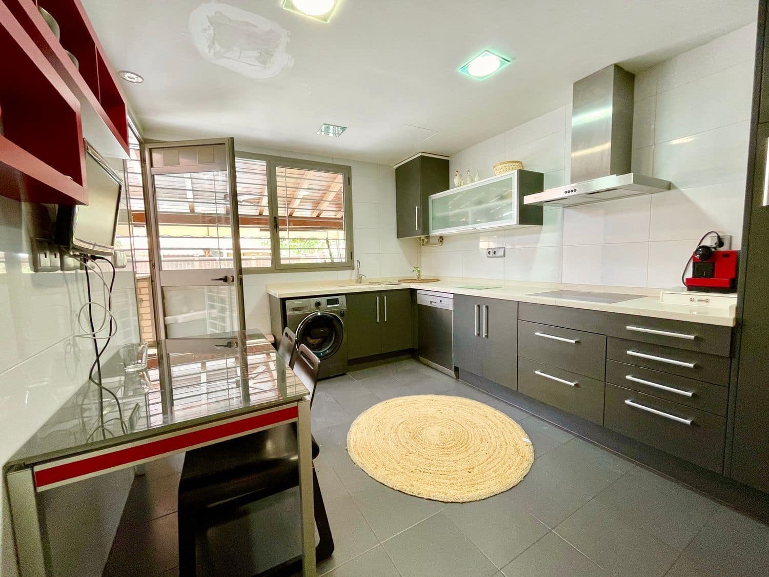 4 soverom Kjedet enebolig til leie i San Antonio de Benageber med svømmebasseng garasje - € 2 200 (Ref: 9473823)