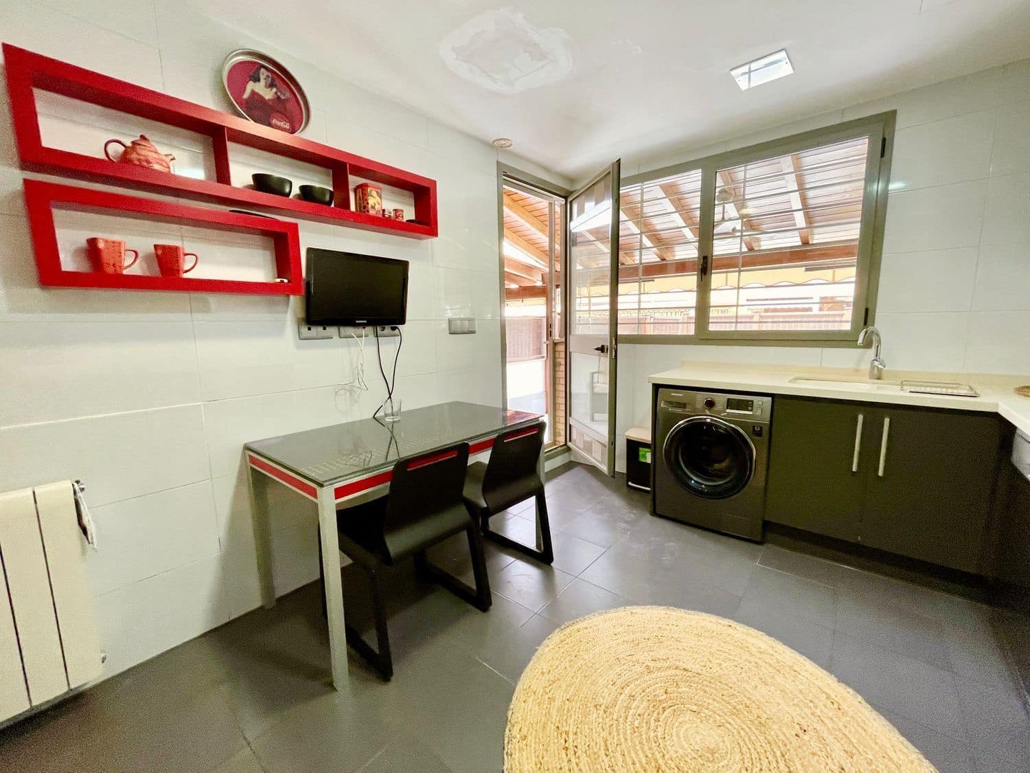 4 soverom Kjedet enebolig til leie i San Antonio de Benageber med svømmebasseng garasje - € 2 200 (Ref: 9473823)