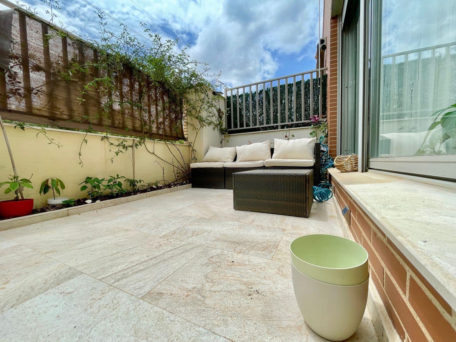 4 soverom Kjedet enebolig til leie i San Antonio de Benageber med svømmebasseng garasje - € 2 200 (Ref: 9473823)