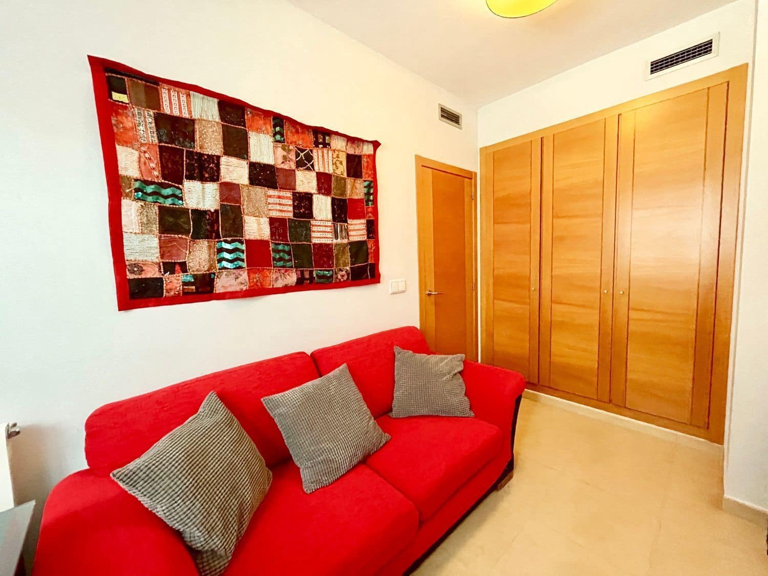 4 soverom Kjedet enebolig til leie i San Antonio de Benageber med svømmebasseng garasje - € 2 200 (Ref: 9473823)