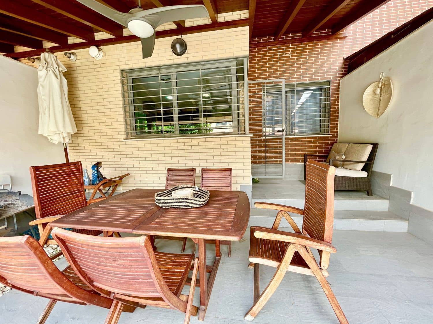 4 soverom Kjedet enebolig til leie i San Antonio de Benageber med svømmebasseng garasje - € 2 200 (Ref: 9473823)