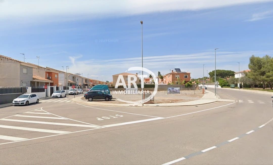 3 soverom Kjedet enebolig til leie i La Pobla de Vallbona med garasje - € 2 000 (Ref: 9473824)