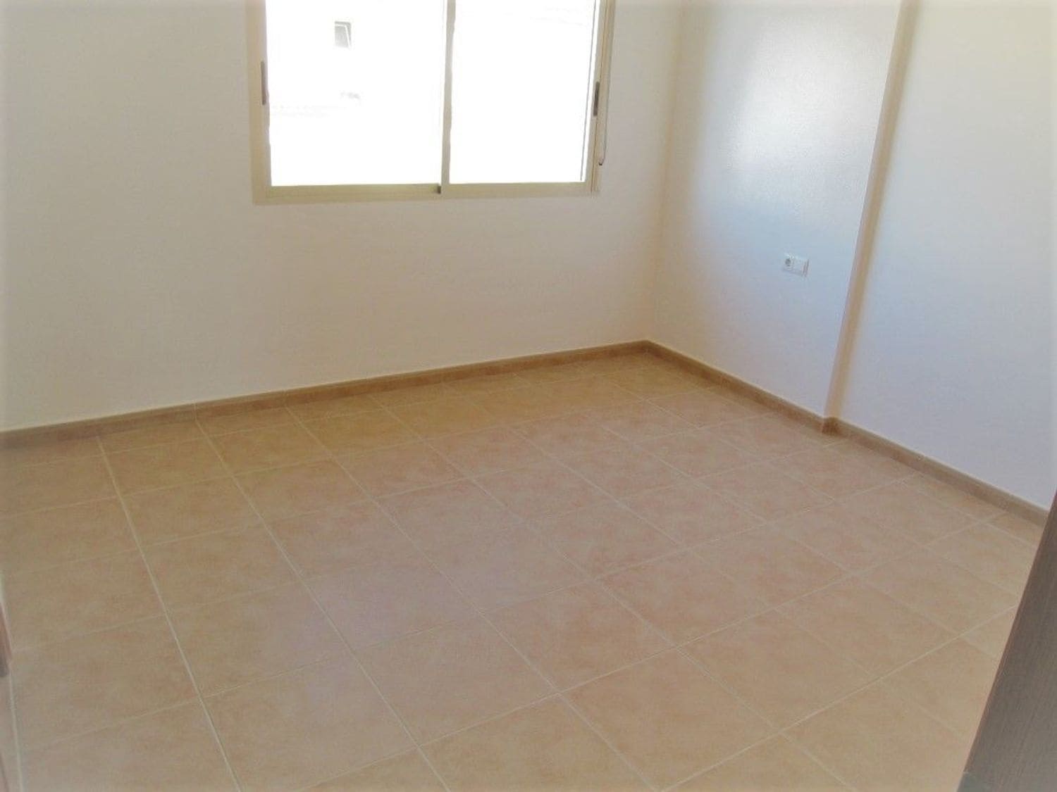 4 sypialnia Dom blizniak do wynajęcia w San Antonio de Benageber z basenem garażem - 1 900 € (Ref: 9483426)