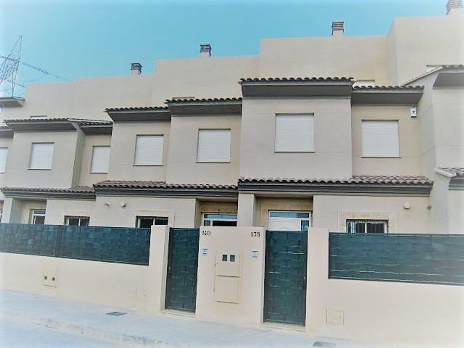 4 sypialnia Dom blizniak do wynajęcia w San Antonio de Benageber z basenem garażem - 1 900 € (Ref: 9483426)