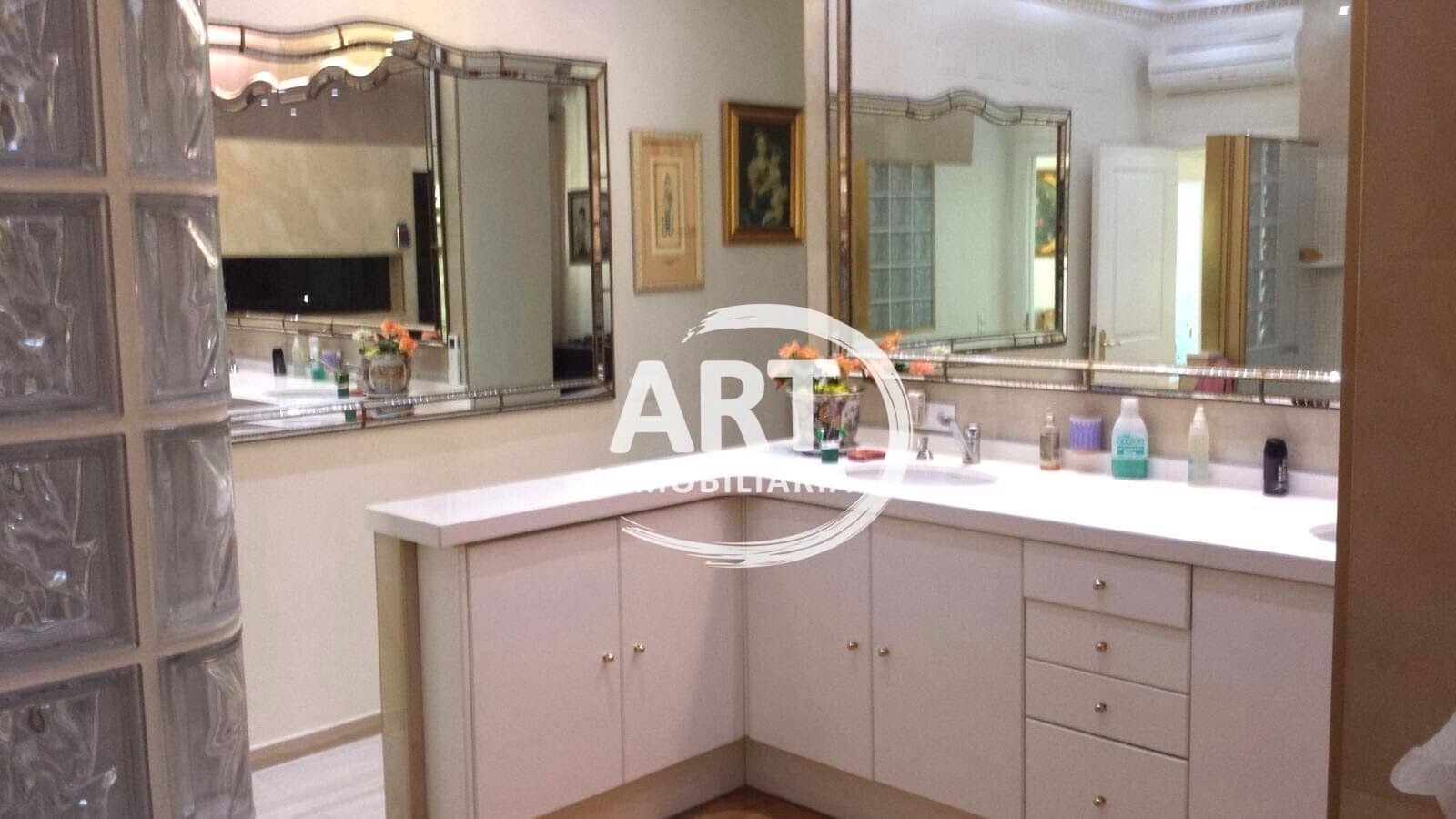 4 makuuhuone Huvila myytävänä paikassa Picassent - 850 000 € (Ref: 9496856)