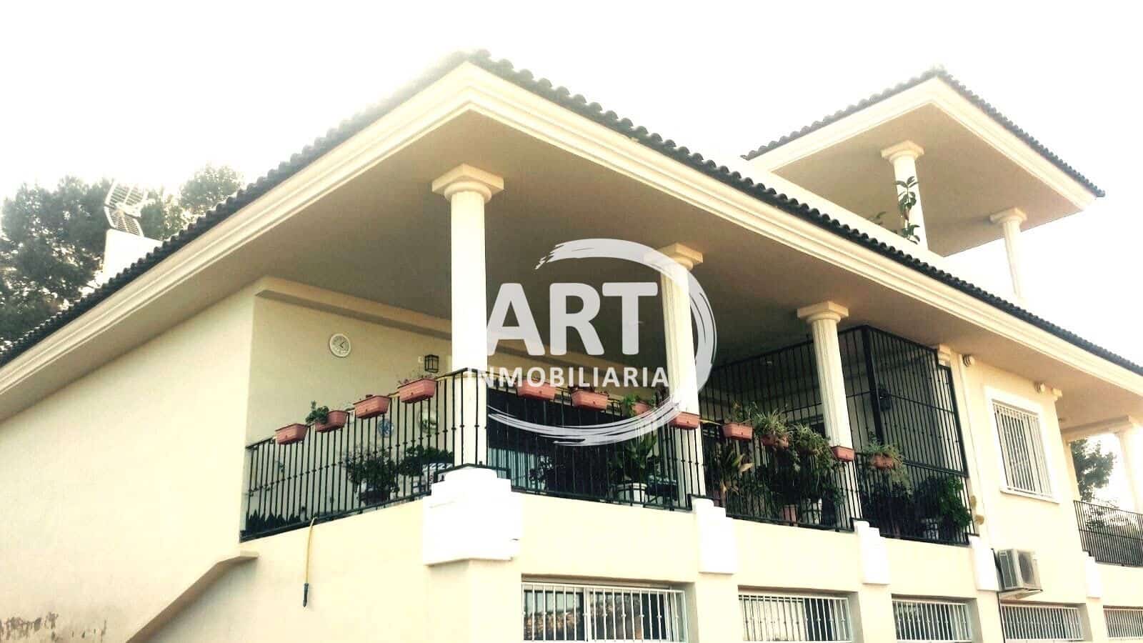 4 makuuhuone Huvila myytävänä paikassa Picassent - 850 000 € (Ref: 9496856)