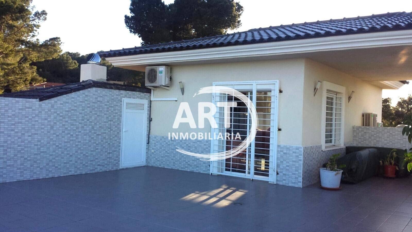 4 makuuhuone Huvila myytävänä paikassa Picassent - 850 000 € (Ref: 9496856)