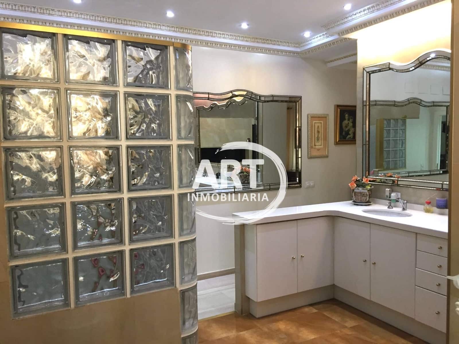 4 makuuhuone Huvila myytävänä paikassa Picassent - 850 000 € (Ref: 9496856)