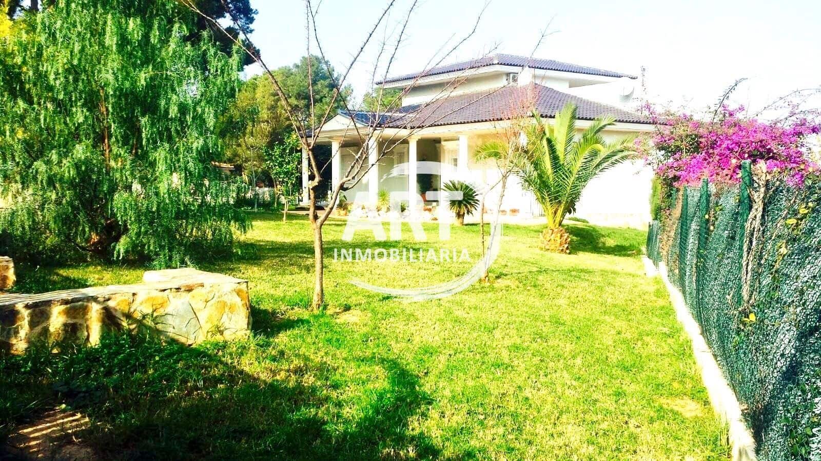 4 makuuhuone Huvila myytävänä paikassa Picassent - 850 000 € (Ref: 9496856)