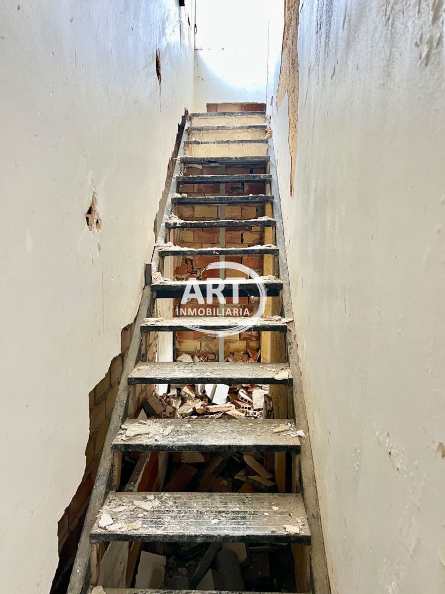 Chalet de 5 habitaciones en Riba-roja de Túria en venta - 98.000 € (Ref: 9496857)