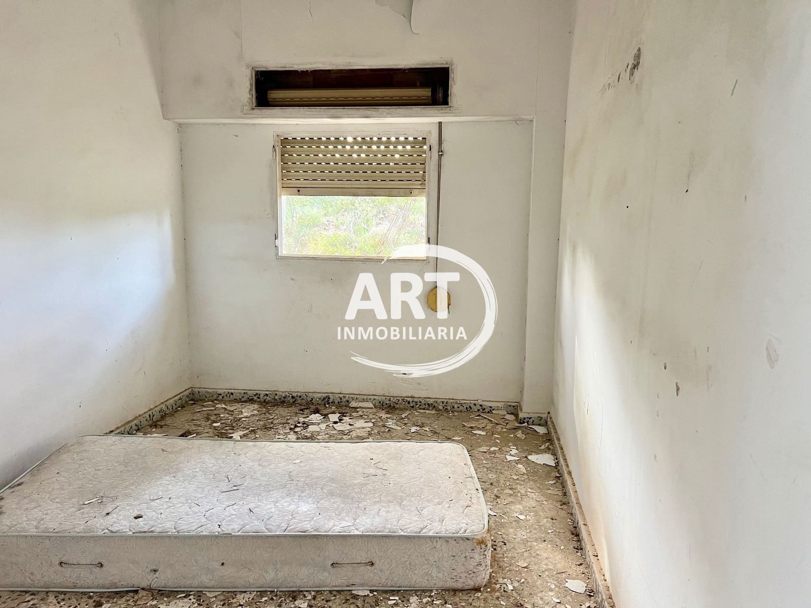 Chalet de 5 habitaciones en Riba-roja de Túria en venta - 98.000 € (Ref: 9496857)