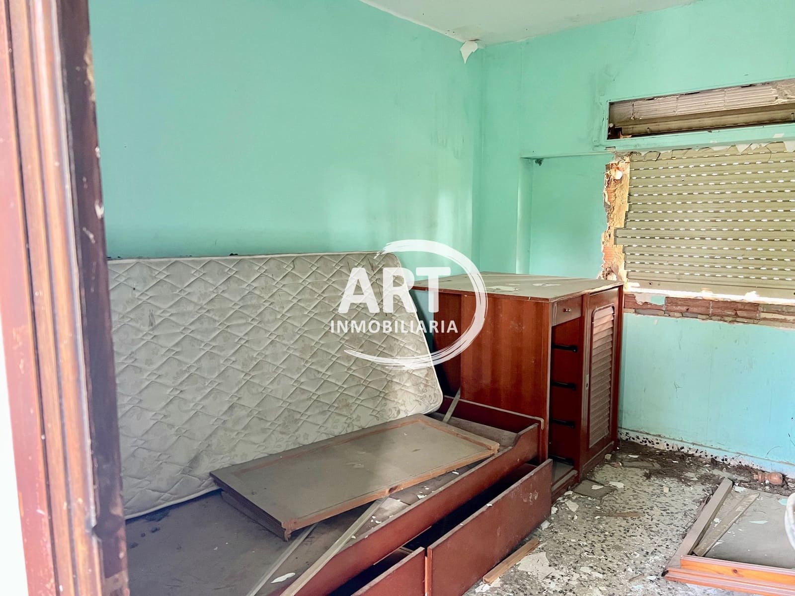 Chalet de 5 habitaciones en Riba-roja de Túria en venta - 98.000 € (Ref: 9496857)