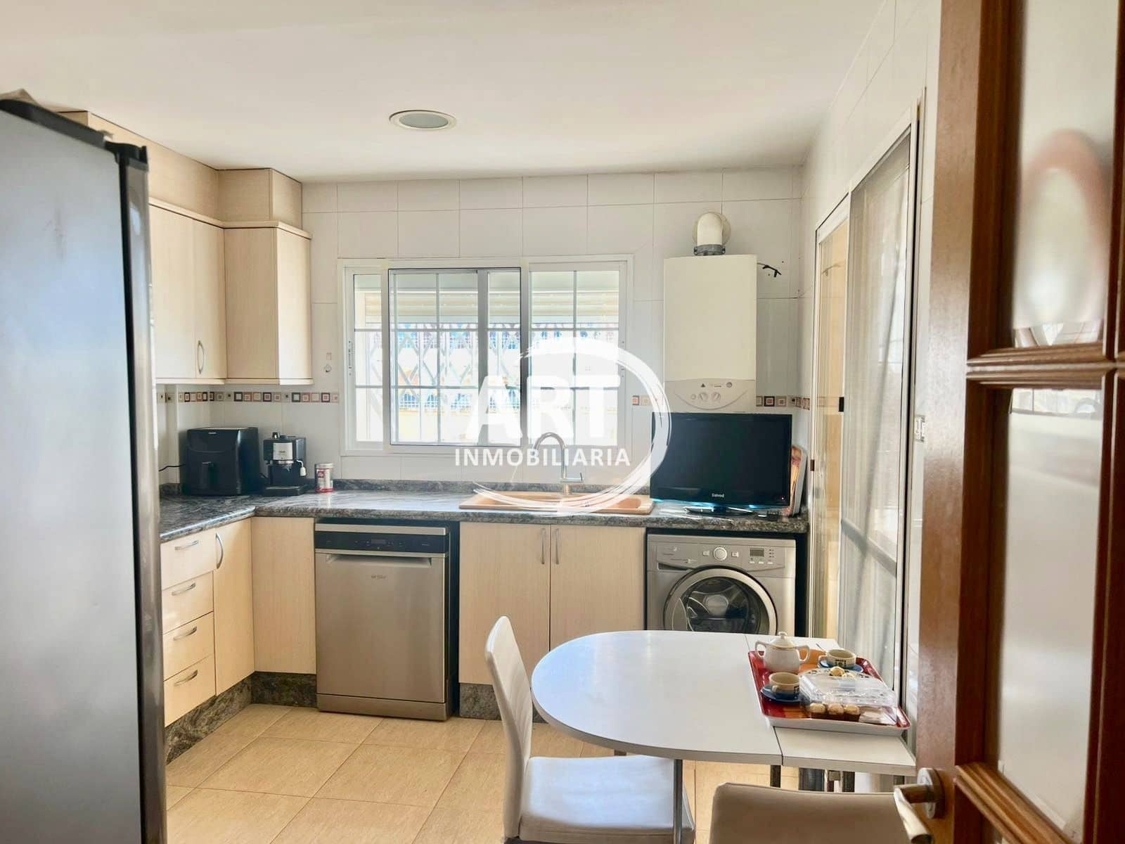 Pareado de 4 habitaciones en Bétera en venta con piscina garaje - 440.000 € (Ref: 9503840)