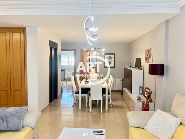 4 quarto Moradia Geminada para venda em Bétera com piscina garagem - 440 000 € (Ref: 9503840)