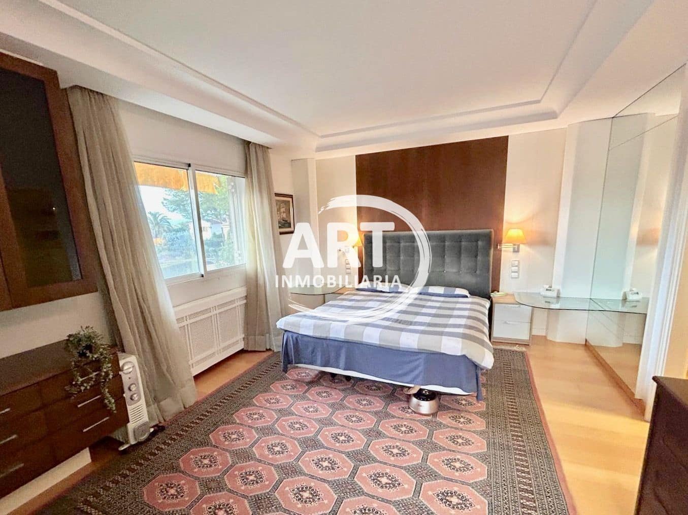 4 sypialnia Willa na sprzedaż w L'Eliana z basenem garażem - 785 000 € (Ref: 9512029)