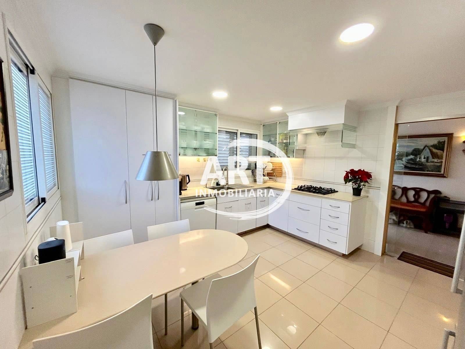 4 sypialnia Willa na sprzedaż w L'Eliana z basenem garażem - 785 000 € (Ref: 9512029)